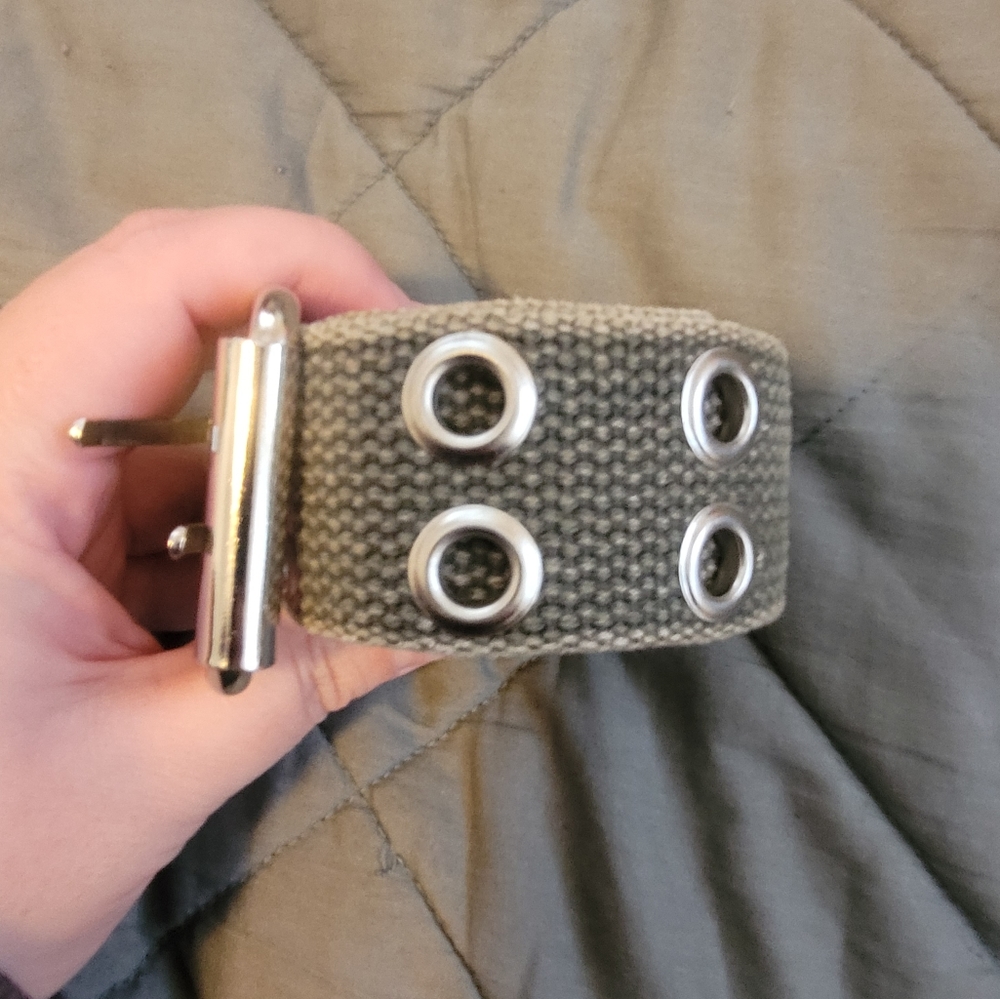 BELT - Picture 2 of 7